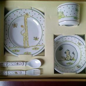Lenox toddler dinnerware gift set
