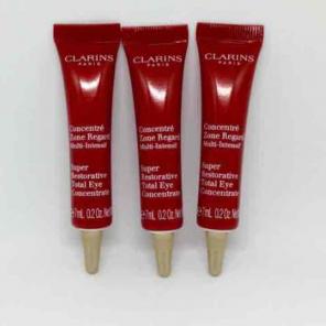 Clarins Super Restorative Total Eye Set