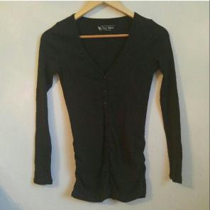 VS Long Sleeve Ribbed V Neck Tee