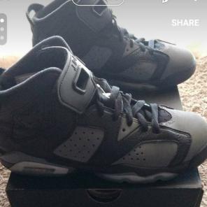Jordan's retro 6 size 6