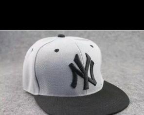 NWT New York Yankees new era snapback