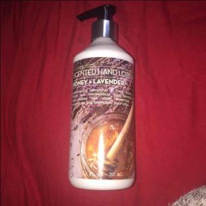 Honey + lavender scented hand lotion