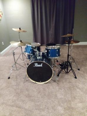Pearl export drumset