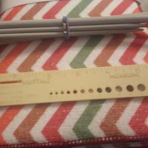 Knitting needle bundle