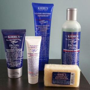 ☆✨Kiehl's ultimate man collection✨☆ NIB