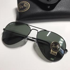 Ray ban aviator sunglasses
