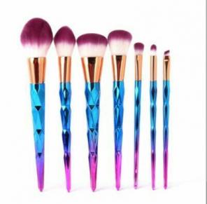 Makeup brushes