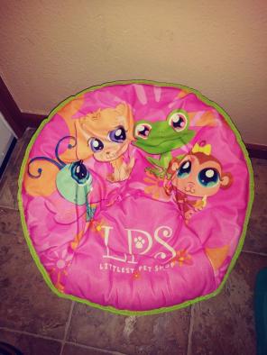 Lps Saucer Chair kids littlest pet shop