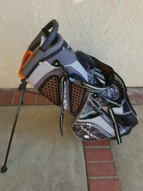 Maxfli Flo golf bag