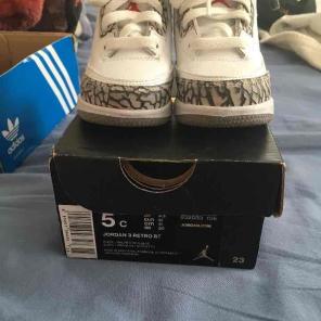 Baby jordans size 5c