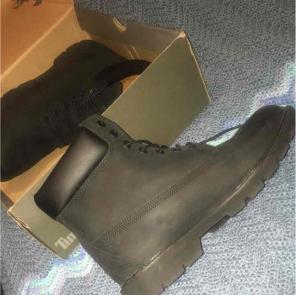 Men's size 12 black timberlands