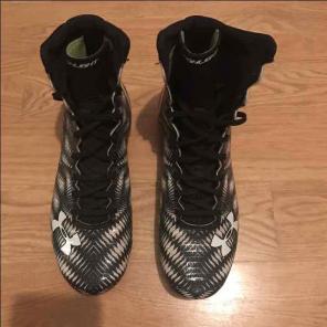 Under Armour Hightop football cleats