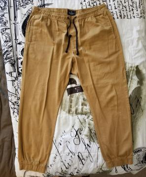 AMERICAN EAGLE JOGGERS