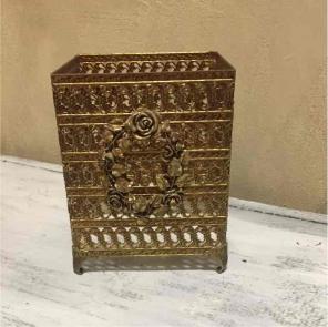 Gold Filigree Tissue Holder