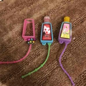 B&BW 2 Hand Sanitizers and 3 Holders