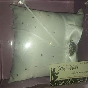 Wedding accessories; ring pillow
