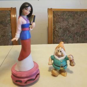 VINTAGE DISNEY FIGURES LOT