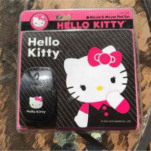 HELLO KITTY MOUSE & PAD SET