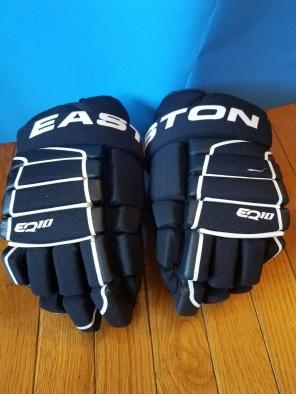 Hockey glove size12"