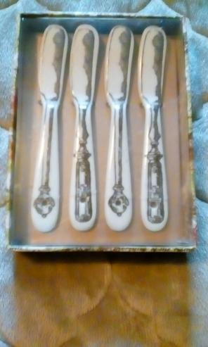 Wild Eye Designs Four Piece Spreader Set