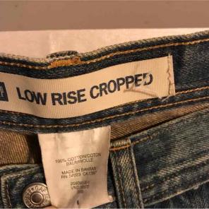 Gap Low rise jeans shorts size 6