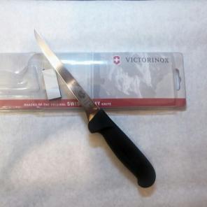 Victorinox 6" Fibrox Pro Boning Knife