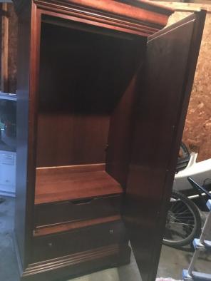 Mirror Closet With Drawers