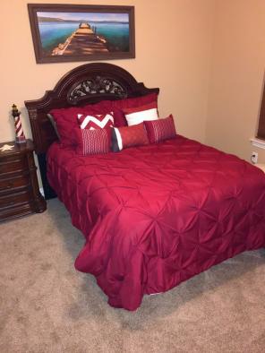 Wood Bedroom Suit In Great Condition