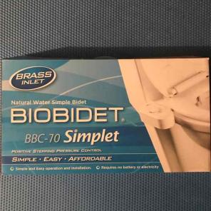 Bidet toilet seat attachment