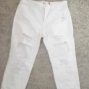 Distressed denim boyfriend jeans