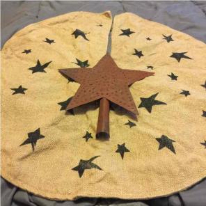 Primitive tree topper and tree skirt