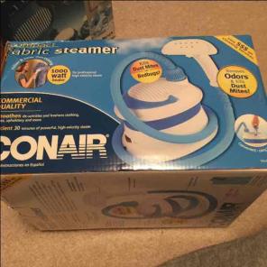 Conair compact fabric steamer
