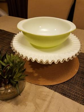 Pyrex lime green 024
