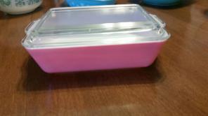 Pyrex pink 503 with lid