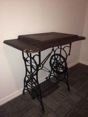 Minnesota Sewing Table