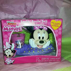 Minnie Mouse Toothbrush Set