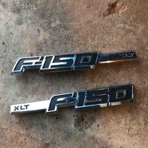 Ford F-150 xlt emblems