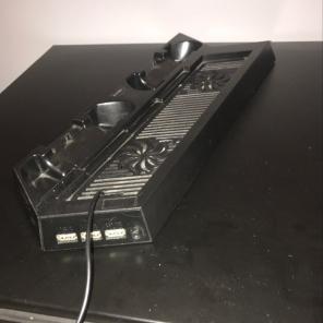 PS4 Controller Charger and Stand