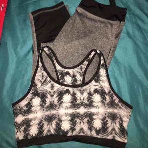 Workout tights with sport bra