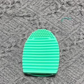 Makeup Brush Cleaning Egg