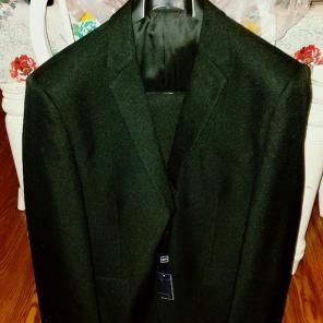 New Black 44/38 Classic 2 pc Suit