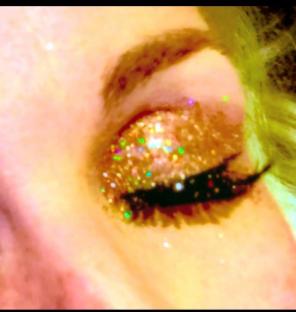 PIRATES BOOTY. Cosmetic GLITTER