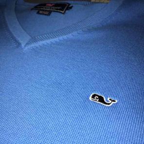 Vineyard Vine Sweater Large