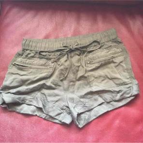 Forevr21 cargo shorts