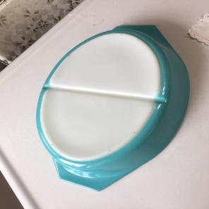 Pyrex Teal Divided