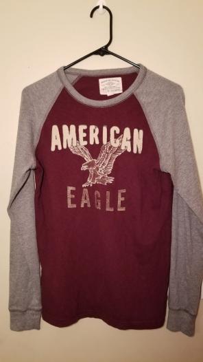 American Eagle Outfitter Burgundy shirt