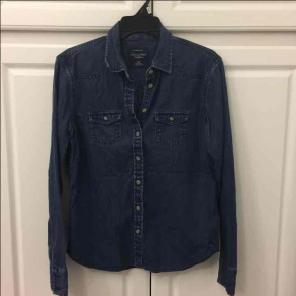 American eagle denim shirt *please read