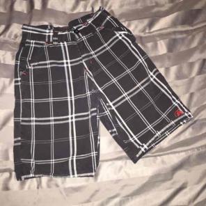 FUBU PLAID SHORTS SIZE 5