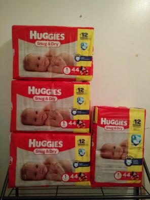 Huggies size 1 disposable diapers