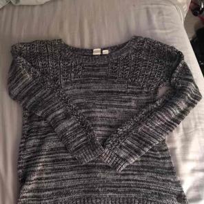 Roxy sweater - Size medium